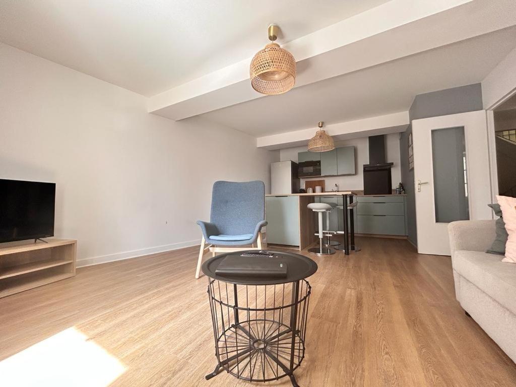 Tour D'Auvergne - Appartements En Plein Centre Ville, Proche De La Cathedrale Et De La Place De Jaude Clermont-Ferrand Ngoại thất bức ảnh