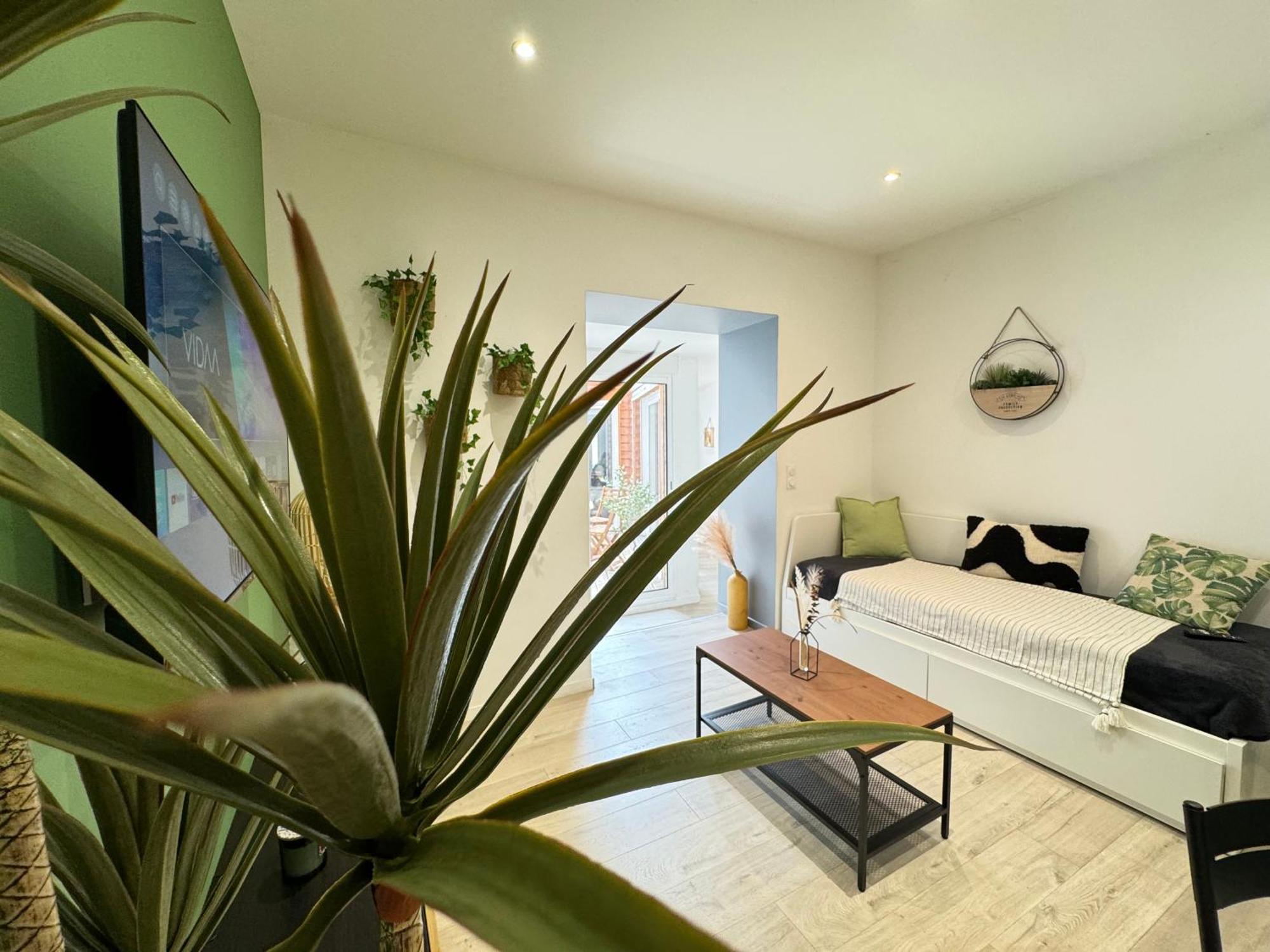 Tour D'Auvergne - Appartements En Plein Centre Ville, Proche De La Cathedrale Et De La Place De Jaude Clermont-Ferrand Ngoại thất bức ảnh