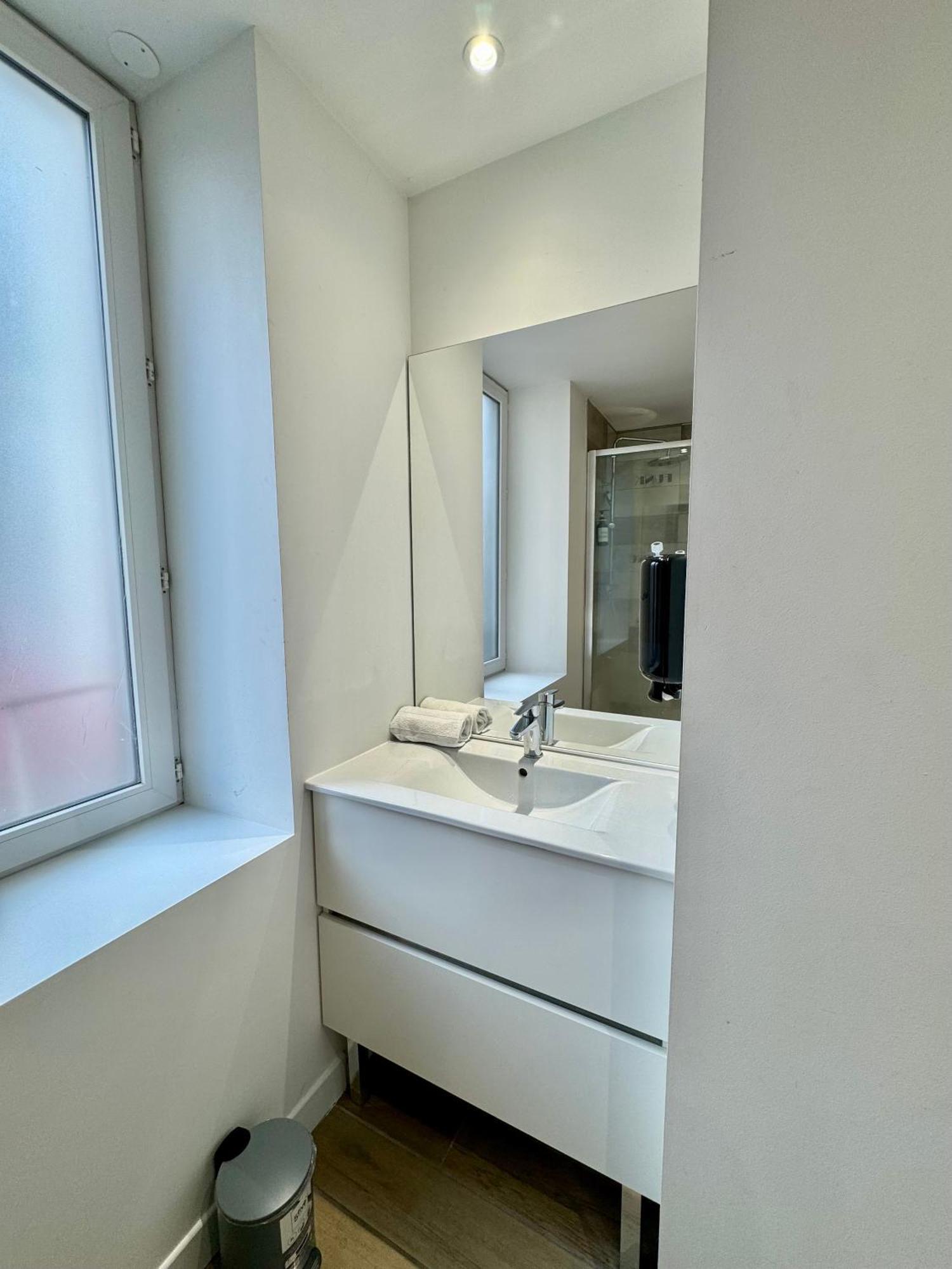 Tour D'Auvergne - Appartements En Plein Centre Ville, Proche De La Cathedrale Et De La Place De Jaude Clermont-Ferrand Ngoại thất bức ảnh