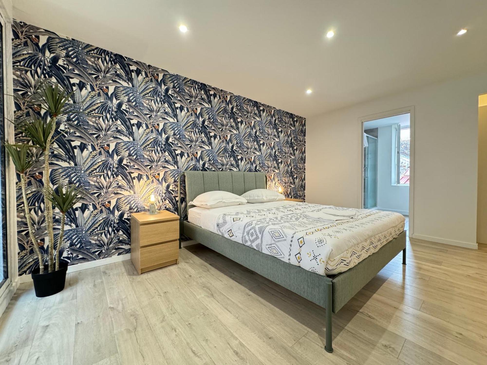 Tour D'Auvergne - Appartements En Plein Centre Ville, Proche De La Cathedrale Et De La Place De Jaude Clermont-Ferrand Ngoại thất bức ảnh