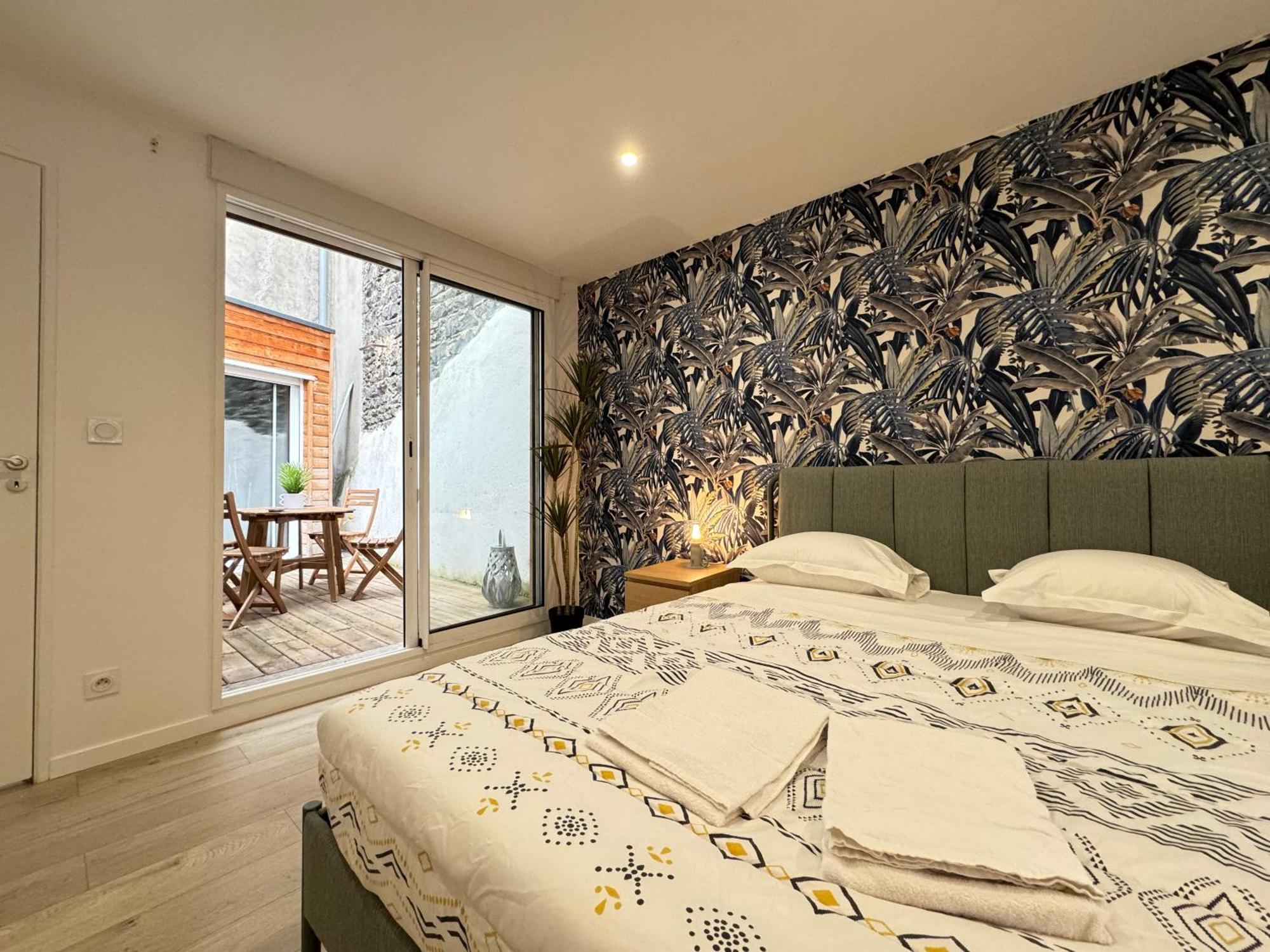 Tour D'Auvergne - Appartements En Plein Centre Ville, Proche De La Cathedrale Et De La Place De Jaude Clermont-Ferrand Ngoại thất bức ảnh