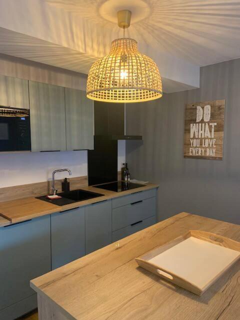 Tour D'Auvergne - Appartements En Plein Centre Ville, Proche De La Cathedrale Et De La Place De Jaude Clermont-Ferrand Ngoại thất bức ảnh