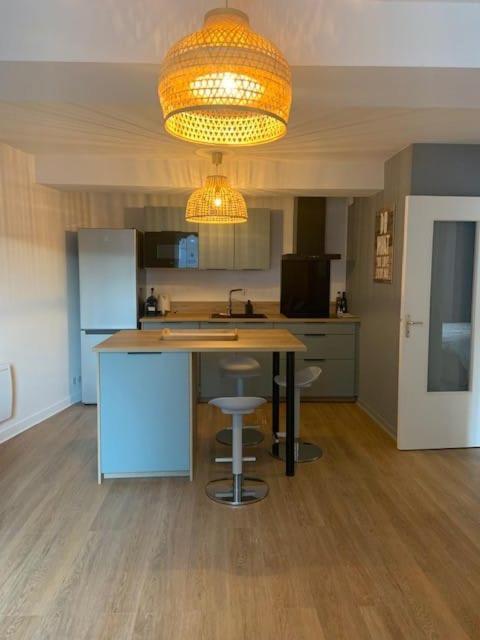 Tour D'Auvergne - Appartements En Plein Centre Ville, Proche De La Cathedrale Et De La Place De Jaude Clermont-Ferrand Ngoại thất bức ảnh