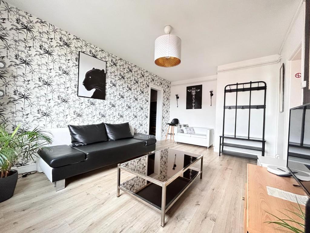 Tour D'Auvergne - Appartements En Plein Centre Ville, Proche De La Cathedrale Et De La Place De Jaude Clermont-Ferrand Ngoại thất bức ảnh